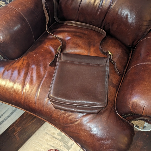 COACH 90’s Vintage 9144 LEGACY Studio Flap Crossbody Bag - Picture 7 of 12